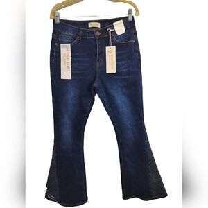 2528)Bamboo Super Soft Dark Wash Studded Mid Rise Flare Leg Jeans Size 11 Junior